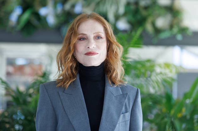 News - Photocall - La donna piu ricca del mondo Isabelle Huppert attends the photocall for the movie La donna piu ricca del mondo on April 08, 2026 at Sofitel Hotel Villa Borghese, Rome, Italy Rome Sofitel Hotel Villa Borghese Italy Copyright: xEmanuelaxVertollix xLiveMediax LPN_2379128