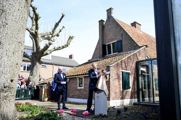 Rijnsburg, The Netherlands, 2026-04-08 13:10:45 RIJNSBURG, 16-12-2026, The Spinoza House King Willem Alexander opens the renovated museum The Spinoza House in Rijnsburg. The museum showcases the life and ideas of philosopher Baruch Spinoza. He moved into the house in 1661 and worked there on his *Ethics*, a philosophical work about God, nature, reason, and emotions. PHOTO: NL Beeld Patrick van Emst Credit: NL Beeld Patrick van Emst  Copyright: xx x