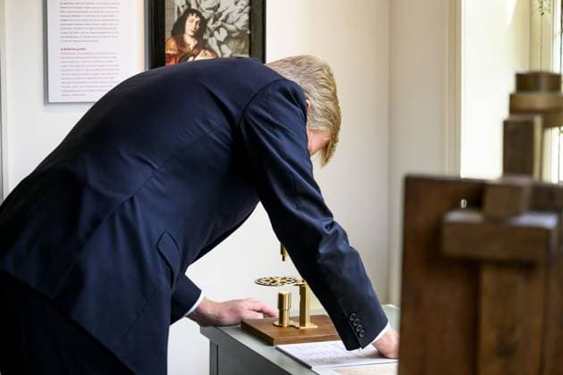 Rijnsburg, The Netherlands, 2026-04-08 13:26:19 RIJNSBURG, 16-12-2026, The Spinoza House King Willem Alexander opens the renovated museum The Spinoza House in Rijnsburg. The museum showcases the life and ideas of philosopher Baruch Spinoza. He moved into the house in 1661 and worked there on his *Ethics*, a philosophical work about God, nature, reason, and emotions. PHOTO: NL Beeld Patrick van Emst Credit: NL Beeld Patrick van Emst  Copyright: xx x