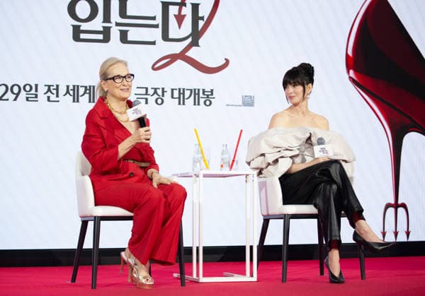Meryl Streep and Anne Hathaway, Apr 8, 2026 : Actresses Meryl Streep (L) and Anne Hathaway at a press conference for the comedy drama film The Devil Wears Prada 2 in Seoul, South Korea.  aflo_326274447