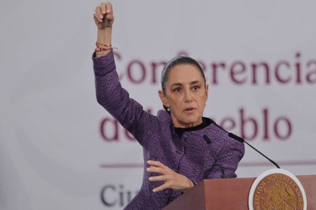 Mexico™s President Claudia Sheinbaum News Conference Mexico™s President Claudia Sheinbaum Pardo speaks about the plan to advance energy sovereignty and the decision to develop natural gas, during a news conference at the National palace. on April 8, 2026 in Mexico City, Mexico. (Photo by Carlos Santiago Eyepix Group) Copyright: xCarlosxSantiagox xEyepixxGroupx CS_08042026_180243