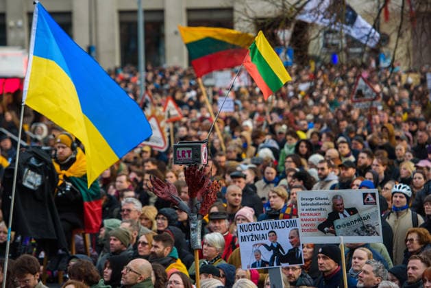 Protest against a proposed law concerning the reform of the national broadcaster LRT in Vilnius VILNIUS, LITHUANIA - APRIL 8: People stage a protest against a proposed law concerning the reform of the national broadcaster LRT (Lithuanian National Radio and Television) in Vilnius, Lithuania on April 8, 2026. Thousands of people gathered at the Independence square near the Parliament (Seimas) building, expressing concern over potential increases in political influence on the public media outlet. Yauhen Yerchak Anadolu Vilnius Lithuania. Editorial use only. Please get in touch for any other usage.  Copyright: x2026xAnadoluxYauhenxYerchakx