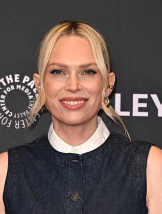 ˜Nobody Wants This™ - 2026 PaleyFest LA Erin Foster arriving to the Nobody Wants This panel during the 2026 PaleyFest LA held at the Dolby Theatre on April 06, 2026 in Hollywood, CA. Hollywood Dolby Theatre California USA Copyright: xStarbuckx xAFF-USA.comx