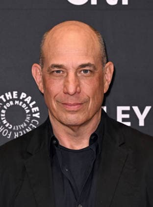 ˜Nobody Wants This™ - 2026 PaleyFest LA Bruce Eric Kaplan arriving to the Nobody Wants This panel during the 2026 PaleyFest LA held at the Dolby Theatre on April 06, 2026 in Hollywood, CA. Hollywood Dolby Theatre California USA Copyright: xStarbuckx xAFF-USA.comx