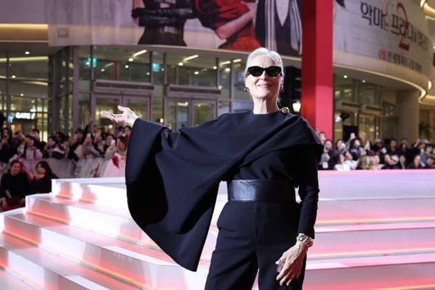 Hollywood star Meryl Streep in Seoul Hollywood star Meryl Streep in Seoul Hollywood star Meryl Streep makes her red carpet appearance during a publicity event in Seoul on April 8, 2026, to promote the comedy drama film The Devil Wears Prada 2. (Yonhap) 2026-04-09 15:14:49 < 1980-2026 YONHAPNEWS AGENCY. .> ¼­¿ïÆ¯º°½Ã EDITORIAL USE ONLY  Copyright: xx PYH2026040915230034400 YonhapxNewsx yonphotos251281