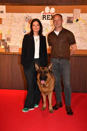 Friederike Gallery und Maximilian Brückner Kommissar Rex Photocall Astor Lounge München 08. April 2026