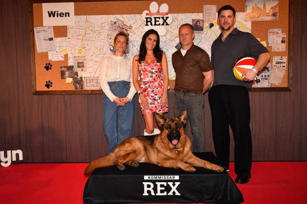 Marie Burchard, Doris Golpashin, Maximilian Brückner und Ferdinand Seebach Kommissar Rex Photocall Astor Lounge München 08. April 2026