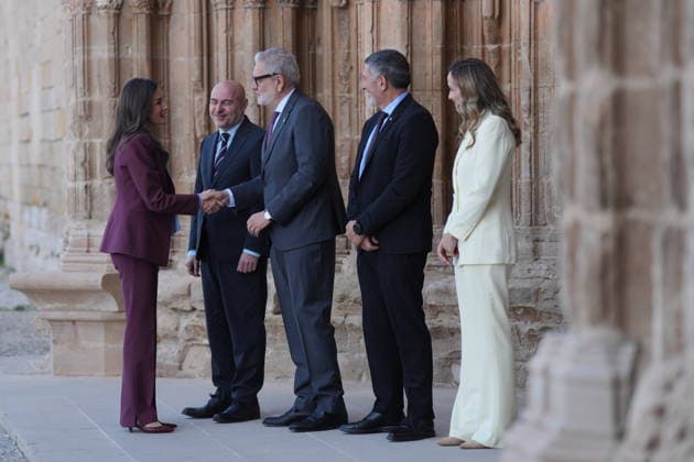 Queen Letizia meets with the Associació de Dones Empresàries Queen Letizia i , accompanied by the president of the Association, Laia Rogel d , the delegate of the Government in Catalonia, Carlos Prieto 2i , the mayor of Lleida, Félix Larrosa c , and the Minister of Enterprise, Miquel Sàmper 2d , meets with the Associació de Dones Empresàries de Lleida, on April 9, 2026, in Lleida, Catalunya Espana The meeting, held in the Seu Vella de Lleida and behind closed doors, is part of the 20th anniversary of the association and precedes the presentation of the XVI Premis Ap Lleida, which recognizes the leadership and career of businesswomen and professionals of the territory 09 APRIL 2026 Lleida, Catalunya Lleida, Catalunya Espana Copyright: xDavidxZorrakinox 7425497
