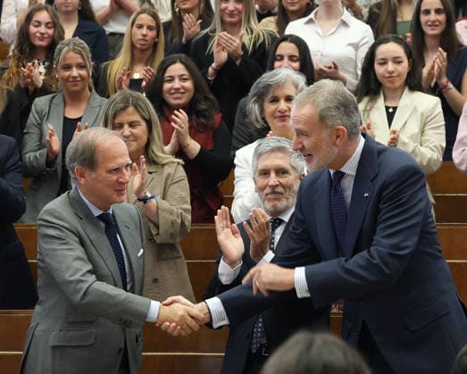 The King defends international law against the use of force before university students King Felipe VI d , presides over the commemoration of the 60th anniversary of the International Covenant on Civil and Political Rights and the International Covenant on Economic, Social and Cultural Rights, at the Faculty of Law of the Complutense University, on April 9, 2026, in Madrid Spain The two covenants were adopted by the United Nations General Assembly on December 16, 1966 and entered into force on January 3, 1976 Together with the Universal Declaration of Human Rights, they comprise what jurists consider the International Bill of Human Rights 09 APRIL 2026 Marta Ferná Madrid Madrid Madrid Spain  Copyright: xMartaxFernandezx 7425689