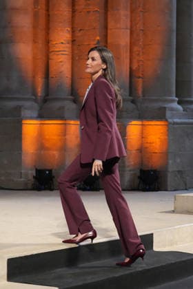 Queen Letizia meets with the Associació de Dones Empresàries Queen Letizia meets with the Associació de Dones Empresàries de Lleida, on April 9, 2026, in Lleida, Catalonia Spain The meeting, held in the Seu Vella de Lleida and behind closed doors, is part of the events of the 20th anniversary of the association and precedes the delivery of the XVI Premis Ap Lleida, which recognizes the leadership and career of women entrepreneurs and professionals in the territory 09 APRIL 2026 Lleida, Catalonia Lleida, Catalonia Spain  Copyright: xDavidxZorrakinox 7425908