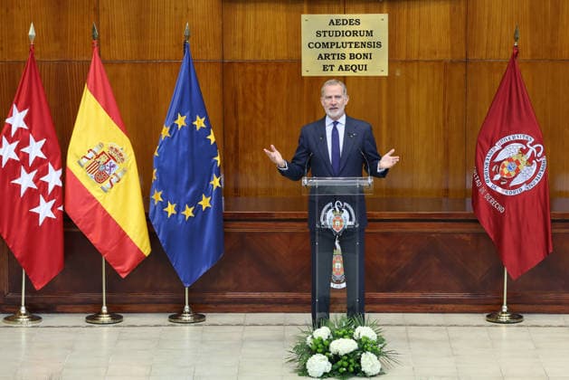 The King defends international law against the use of force before university students King Felipe VI presides over the commemoration of the 60th anniversary of the International Covenant on Civil and Political Rights and the International Covenant on Economic, Social and Cultural Rights, at the Faculty of Law of the Complutense University, April 9, 2026, in Madrid Spain The two covenants were adopted by the United Nations General Assembly on December 16, 1966 and entered into force on January 3, 1976 Together with the Universal Declaration of Human Rights, they comprise what jurists consider the International Bill of Human Rights 09 APRIL 2026 Marta Ferná Madrid Madrid Madrid Spain  Copyright: xMartaxFernandezx 7426293