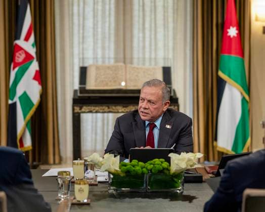 Jordanian King Abdullah II, accompanied by Crown Prince Hussein bin Abdullah II, meets with a number of former prime ministers and officials to discuss key regional developments and the measures being taken Jordanian King Abdullah II, accompanied by Crown Prince Hussein bin Abdullah II, meets with a number of former prime ministers and officials to discuss key regional developments and the measures being taken by state institutions to address the aftermath of the war. Amman, Jordan, April 8, 2026. Photo by Royal Hashemite Court apaimages Amman Amman Jordan 080426_Jordan_JPO_00(4) Copyright: xapaimagesxRoyalxHashemitexCourtxx xapaimagesx