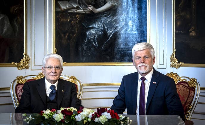 Italian President Sergio Mattarella visits the Czech Republic PRAGUE, CZECH REPUBLIC - APRIL 9: Czech President Petr Pavel (R) and Italian President Sergio Mattarella (L) pose for a photograph in Prague Castle, in Prague, Czech Republic on April 9, 2026. The Italian president is on a two-day official visit to strengthen bilateral relations with the Czech Republic. Stringer Anadolu Prague Czech Republic. Editorial use only. Please get in touch for any other usage.  Copyright: x2026xAnadoluxStringerx
