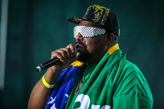 Afrika Bambaatas died at age 67 Afrika Bambaataa, a pioneer of hip-hop, died at age 67 from complications of cancer in the early hours of April 9, 2026. Archive photo from September 2, 2018, during BR Day (Brazilian music festival) held in New York City, United States. NEW YORK NEW YORK UNITED STATES Copyright: xVANESSAxCARVALHOx