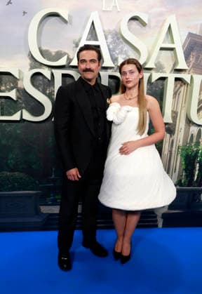 Premiere of the new series La casa de los espíritus Alfonso Herrera and Nicole Wallace during the premiere of La casa de los espíritus, Amazon Primes new series, on April 9, 2026, in Madrid Spain Based on the successful novel by Isabel Allende, La casa de los espíritus 09 APRIL 2026 Madrid Madrid Spain  Copyright: xJosexVelascox 7427814
