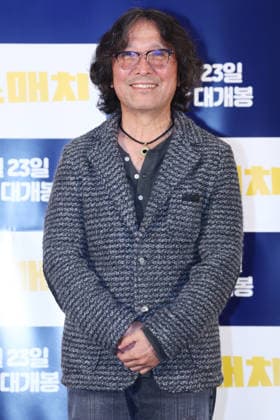 S. Korean actor Ahn Seok-hwan S. Korean actor Ahn Seok-hwan South Korean actor Ahn Seok-hwan, who stars in the new movie Mismatch, poses for a photo during a publicity event in Seoul on April 9, 2026, to promote the movie, set to hit local screens in South Korea on April 23. (Yonhap) 2026-04-10 11:25:30 < 1980-2026 YONHAPNEWS AGENCY. .> ¼­¿ïÆ¯º°½Ã EDITORIAL USE ONLY  Copyright: xx PYH2026041006070034400 YonhapxNewsx yonphotos251318