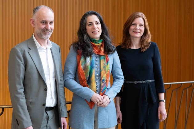 von links: Sebastian KOENIG, König, Manager WDR Sinfonieorchester, Marie JACQUOT, Musikerin, Chefdirigentin WDR Sinfonieorchester, Dr. Katrin VERNAU, Intendantin des WDR; Pressekonferenz anlaesslich der Vorstellung der neuen Chefdirigentin des WDR Sinfonieorchesters, beim WDR in Koeln am 10.04.2026,