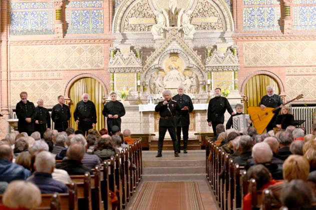 Peter Orloff & der Schwarzmeer Kosaken Chor live bei einem Konzert ihrer Abschiedstournee in der Lutherkirche. Görlitz, 09.04.2026