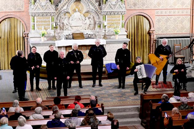 Peter Orloff & der Schwarzmeer Kosaken Chor live bei einem Konzert ihrer Abschiedstournee in der Lutherkirche. Görlitz, 09.04.2026