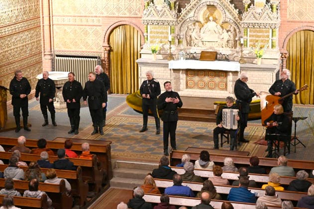 Peter Orloff & der Schwarzmeer Kosaken Chor live bei einem Konzert ihrer Abschiedstournee in der Lutherkirche. Görlitz, 09.04.2026
