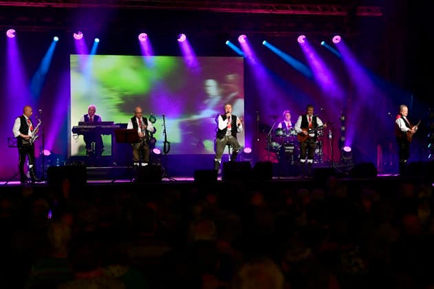 Die Kastelruther Spatzen live bei einem Konzert der Friedensadler˜-Tour im Messe- und Veranstaltungspark. Löbau, 09.04.2026