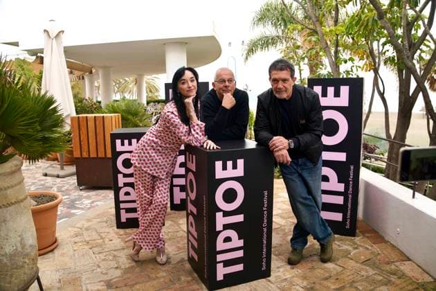 Inauguration Soho International Dance Festival TIP TOE The president of the Soho CaixaBank Theater Antonio Banderas d the dancer and director of Soho International Dance Festival TIP TOE, Lucía Lacarra i and the director of the French company Malandain Ballet Biarritz, Thierry Malandain c pose for the camera at the inauguration of the Soho International Dance Festival TIP TOE A 10 April 2026, in Malaga Andalusia, Spain Four leading international dance companies will participate in the first edition of the Soho International Dance Festival TIP TOE, which will take place at the Soho CaixaBank Theater For ten days in April, Malaga will be filled with dance, movement and artistic expression 10 APRIL 2026 Á Malaga Andalucia Malaga Andalucia Esp  Copyright: xÃlexxZeax 7428787
