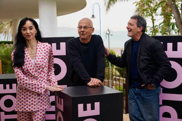 Inauguration Soho International Dance Festival TIP TOE The president of the Soho CaixaBank Theater Antonio Banderas d the dancer and director of Soho International Dance Festival TIP TOE, Lucía Lacarra i and the director of the French company Malandain Ballet Biarritz, Thierry Malandain c pose for the camera at the inauguration of the Soho International Dance Festival TIP TOE A 10 April 2026, in Malaga Andalusia, Spain Four leading international dance companies will participate in the first edition of the Soho International Dance Festival TIP TOE, which will take place at the Soho CaixaBank Theater For ten days in April, Malaga will be filled with dance, movement and artistic expression 10 APRIL 2026 Á Malaga Andalucia Malaga Andalucia Esp  Copyright: xÃlexxZeax 7428790