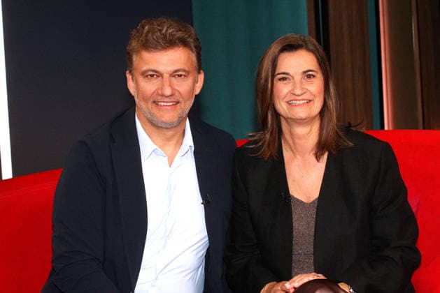 Entertainment Bilder des Tages Jonas Kaufmann zu Gast bei Moderatorin Inka Schneider in der Sendung DAS Rote Sofa! (NDR) am 11.04.2026 in Hamburg Jonas Kaufmann zu Gast in der Sednung DAS Rote Sofa (NDR) in Hamburg *** Jonas Kaufmann as a guest of presenter Inka Schneider in the program DAS Rote Sofa NDR on 11 04 2026 in Hamburg Jonas Kaufmann as a guest in the show DAS Rote Sofa NDR in Hamburg 