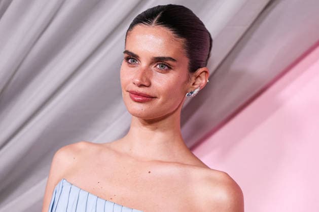 Fashion Trust U.S. Awards 2026 LOS ANGELES, CALIFORNIA, USA - APRIL 07: Sara Sampaio wearing Tony Ward FW25 Couture and Carrera y Carrera and Le Vian jewelry arrives at the Fashion Trust U.S. Awards 2026 In Partnership With Google held at nya studios WEST on April 7, 2026 in Los Angeles, California, United States., Credit:Chad Salvador Avalon United States, California, Los Angeles, nya studios WEST  Copyright: xChadxSalvadorx xAvalonx 1089981893
