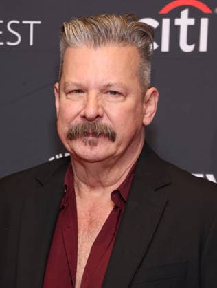 2026 PaleyFest LA - Netflix s Emily in Paris 10 April 2026 . Los Angeles, California Andrew Fleming At 2026 PaleyFest LA - Netflix s Emily in Paris held at The Dolby Theatre in Hollywood., Credit:Sadou Faye Avalon United States, CA, Hollywood, The Dolby Theatre Copyright: xSadouxFayex xAvalonx 1090118511