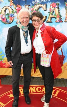 Der schweizer Kabarettist Emil Steinberger und seine Frau Niccel Steinberger kommt zur Kölner Premiere des Circus Roncalli