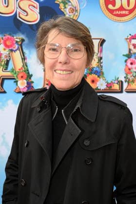 Moderatorin Bettina Böttinger kommt zur Kölner Premiere des Circus Roncalli *** Presenter Bettina Böttinger comes to the Cologne premiere of Circus Roncalli