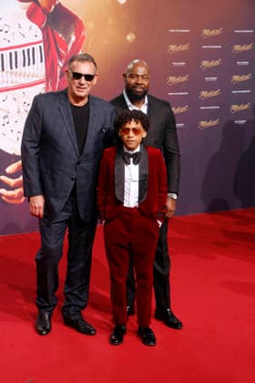 Michael , Weltpremiere auf dem Uber Platz, Berlin, 10.04.2026 Graham King, Juliano Valdi und Rrgisseur Antoine Fuqua bei der Weltpremiere des Kinofilms Michael auf dem Uber Platz in Berlin am 10.04.2026 Berlin Uber Platz Copyright: xAnitaxBuggex