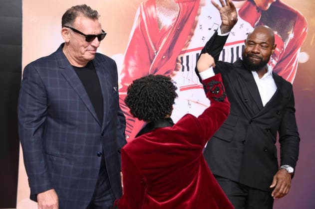 Graham King, Juliano Krue Valdi und Antoine Fuqua bei der Premiere des Kinofilms Michael in der Uber Eats Music Hall. Berlin, 10.04.2026