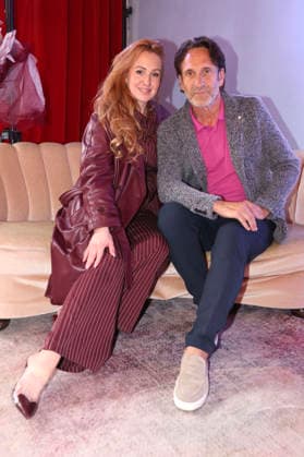 Kiki la Bise und Falk-Willy Wild bei der Anja Gockel Fashion Show Frisches für die Sinne im Showroom Paris 44 by Anja Gockel. Berlin, 10.04.2026