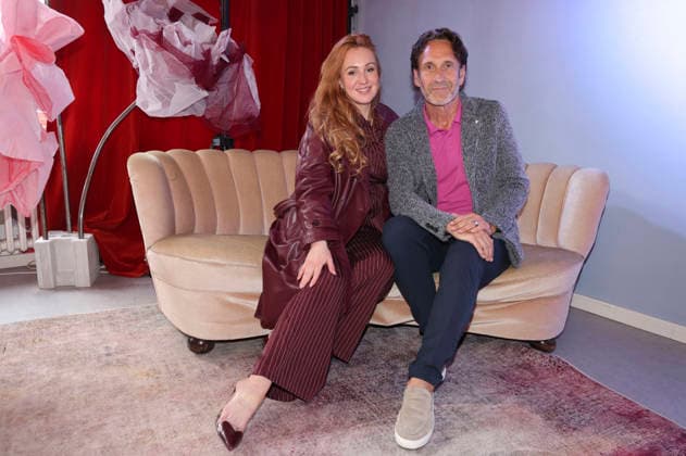 Kiki la Bise und Falk-Willy Wild bei der Anja Gockel Fashion Show Frisches für die Sinne im Showroom Paris 44 by Anja Gockel. Berlin, 10.04.2026