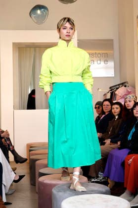 Anna Okuneva bei der Anja Gockel Fashion Show Frisches für die Sinne im Showroom Paris 44 by Anja Gockel. Berlin, 10.04.2026