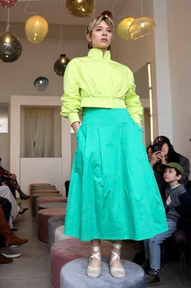 Anna Okuneva bei der Anja Gockel Fashion Show Frisches für die Sinne im Showroom Paris 44 by Anja Gockel. Berlin, 10.04.2026