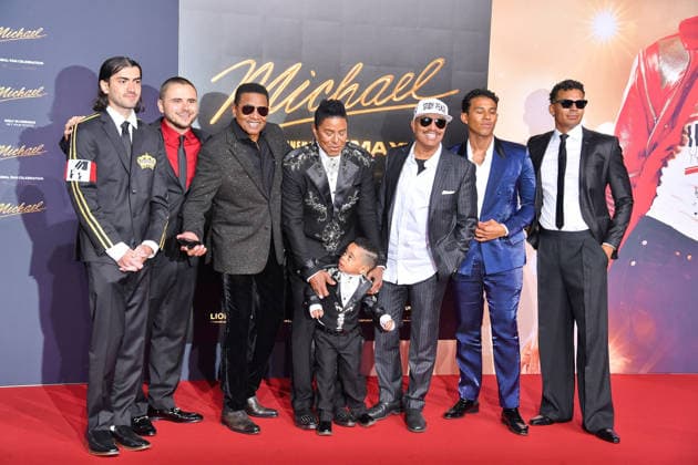 Bigi Jackson, Prince Jackson, Jackie Jackson, Jermaine Jackson, Marlon Jackson und Gäste bei der Internationalen Premiere im Rahmen der Global Fan Celebration zu MICHAEL in Berlin am 10.04.2026