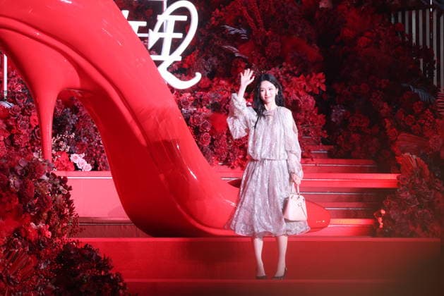 SHANGHAI, CHINA - APRIL 10: Actress Zhou Ye attends the premiere of film The Devil Wears Prada 2 on April 10, 2026 in Shanghai, China. Copyright: xVCGx 111633999732