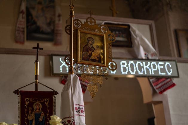 Easter Mass in Kharkiv KHARKIV, UKRAINE - APRIL 12: Orthodox Christians attend Easter Mass at the Temple Ivana Bogoslava in Kharkiv, Ukraine on April 12, 2026. Carlo Bravo Anadolu Kharkiv Ukraine. Editorial use only. Please get in touch for any other usage.  Copyright: x2026xAnadoluxCarloxBravox