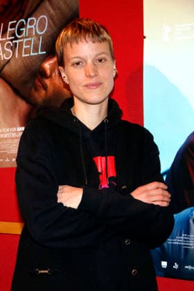 Allegro Pastell , Filmpremiere im Delphi Lux, Berlin, 12.04.2026 Hauptdarstellerin Syl Faligant bei der Berlin Premiee von ALLEGRO PASTELL im Delphi LUX Kino in Berlin am 12.04.2025 Berlin Delphi Lux Copyright: xAnitaxBuggex