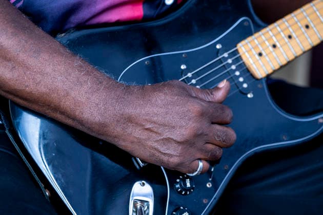April 12, 2026, Clarksdale, Ms, United States of America: The guitar picking hand of TERRY Ã¢â‚¬oeBIG TÃ¢â‚¬Â WILLIAMS during day five of the 2026 Juke Joint Festival on April 12, 2026 in Clarksdale, Mississippi. Clarksdale United States of America - ZUMAw132 20260412_zap_w132_007 Copyright: xTomxWalkox