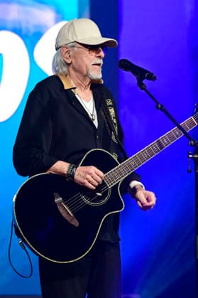 Karl-Heinz Ulrich von Die Amigos live bei einem Konzert der erLebe jetzt! -Tour in der Messe- & Veranstaltungshalle. Löbau, 12.04.2026