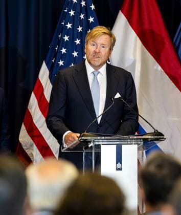 PHILADELPHIA - King Willem-Alexander delivers a speech during a CEO roundtable with business representatives regarding trade opportunities and the broad economic relationship with Pennsylvania. The royal couple paid a three-day working visit to Philadelphia, Washington D.C., and Miami in the United States (US). REMKO DE WAAL ANP netherlands out - belgium out  Copyright: xx x555719172x originalFilename: 555719172.jpg