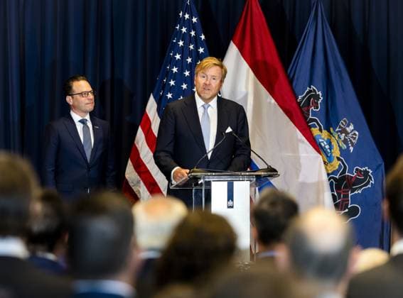 PHILADELPHIA - King Willem-Alexander delivers a speech during a CEO roundtable with business representatives regarding trade opportunities and the broad economic relationship with Pennsylvania. The royal couple paid a three-day working visit to Philadelphia, Washington D.C., and Miami in the United States (US). REMKO DE WAAL ANP netherlands out - belgium out  Copyright: xx x555719180x originalFilename: 555719180.jpg