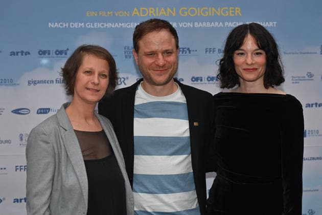 v.li:Barbara Pachl-Eberhart (Autorin), Adrian GOIGINGER (Filmemacher). Valerie Pachner (Schauspielerin), Pemiere von VIER MINUS DREI am 13.03420226 in Muenchen. Roter Teppich,Red Carpet.