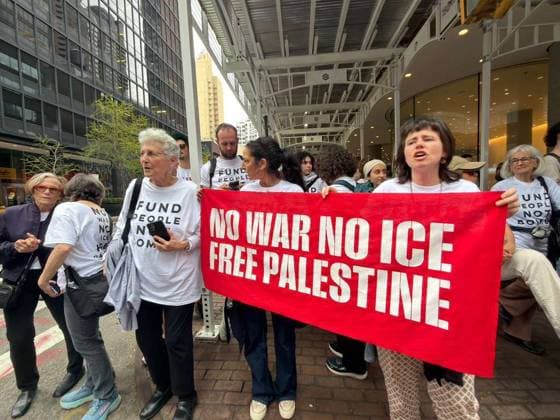 Protesters stage pro-Palestine sit-in outside senators’ offices in New York NEW YORK, UNITED STATES - APRIL 13: Protesters gather for a sit-in outside the Manhattan offices of Senate Minority Leader Chuck Schumer and Senator Kirsten Gillibrand in New York, United States on April 13, 2026. Protesters carried banners reading Schumer and Gillibrand, stop arming Israel and No war, no ICE, free Palestine . Selcuk Acar Anadolu New York United States. Editorial use only. Please get in touch for any other usage.  Copyright: x2026xAnadoluxSelcukxAcarx