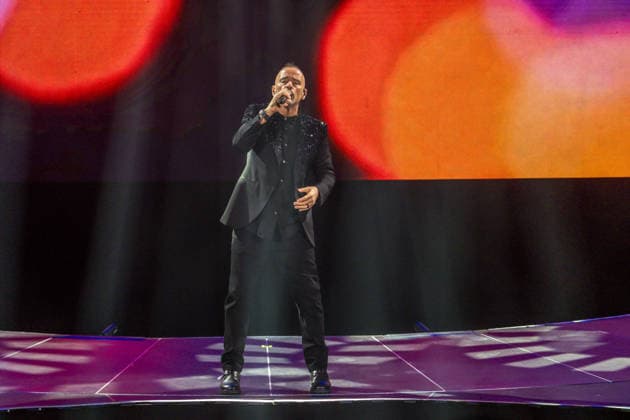 Eros Ramazzotti begeistert am 13. April 2026 in der Arena Leipzig mit einer energiegeladenen Live-Performance im Rahmen seiner Una Storia Importante-Welttournee und zieht das Publikum mit emotionalen Songs und eindrucksvoller Bühnenshow in seinen Bann. Eros Ramazotti Leipzig