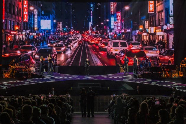 Eros Ramazzotti begeistert am 13. April 2026 in der Arena Leipzig mit einer energiegeladenen Live-Performance im Rahmen seiner Una Storia Importante-Welttournee und zieht das Publikum mit emotionalen Songs und eindrucksvoller Bühnenshow in seinen Bann. Eros Ramazotti Leipzig